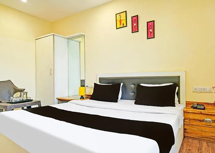 Hotel O Shree Raj Palace